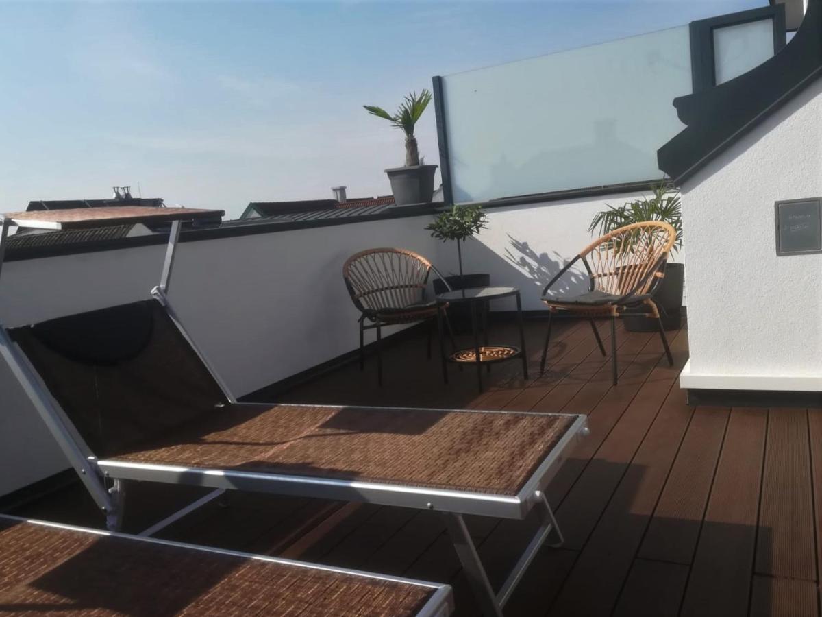 Penthouse Griemann 2 Fuer Max 4 Personen Mit Eigener Grosser Dachterrasse Zum Relaxen! Illmitz Dış mekan fotoğraf