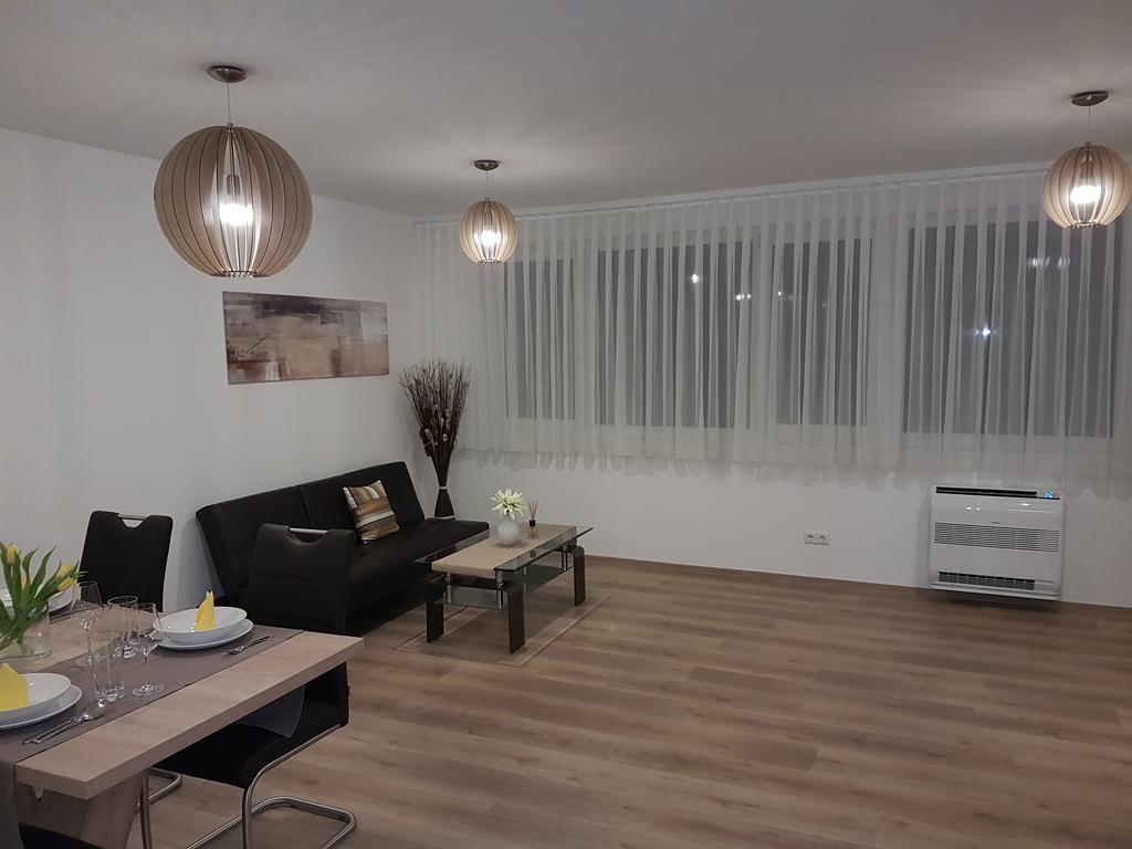 Penthouse Griemann 2 Fuer Max 4 Personen Mit Eigener Grosser Dachterrasse Zum Relaxen! Illmitz Dış mekan fotoğraf