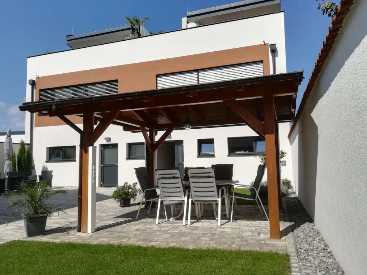 Penthouse Griemann 2 Fuer Max 4 Personen Mit Eigener Grosser Dachterrasse Zum Relaxen! Illmitz Dış mekan fotoğraf